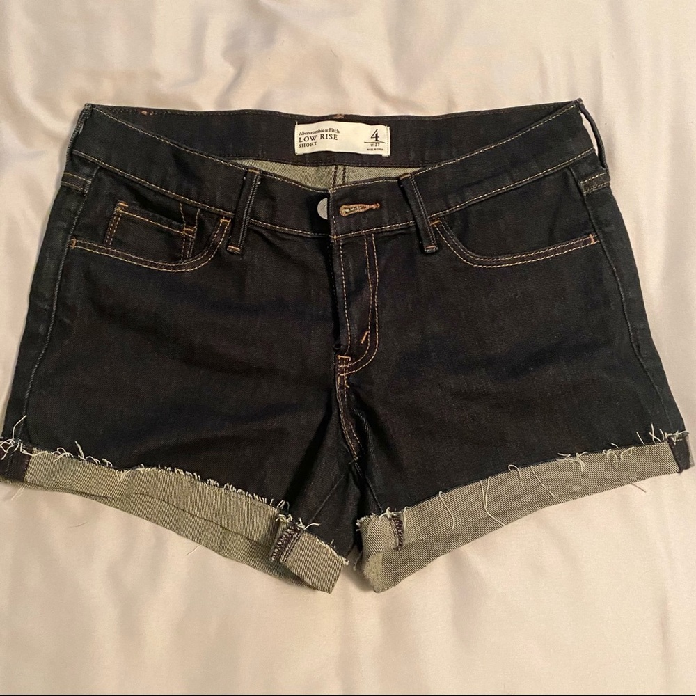 A&F shorts, never worn. Size 27 or 4. Low rise